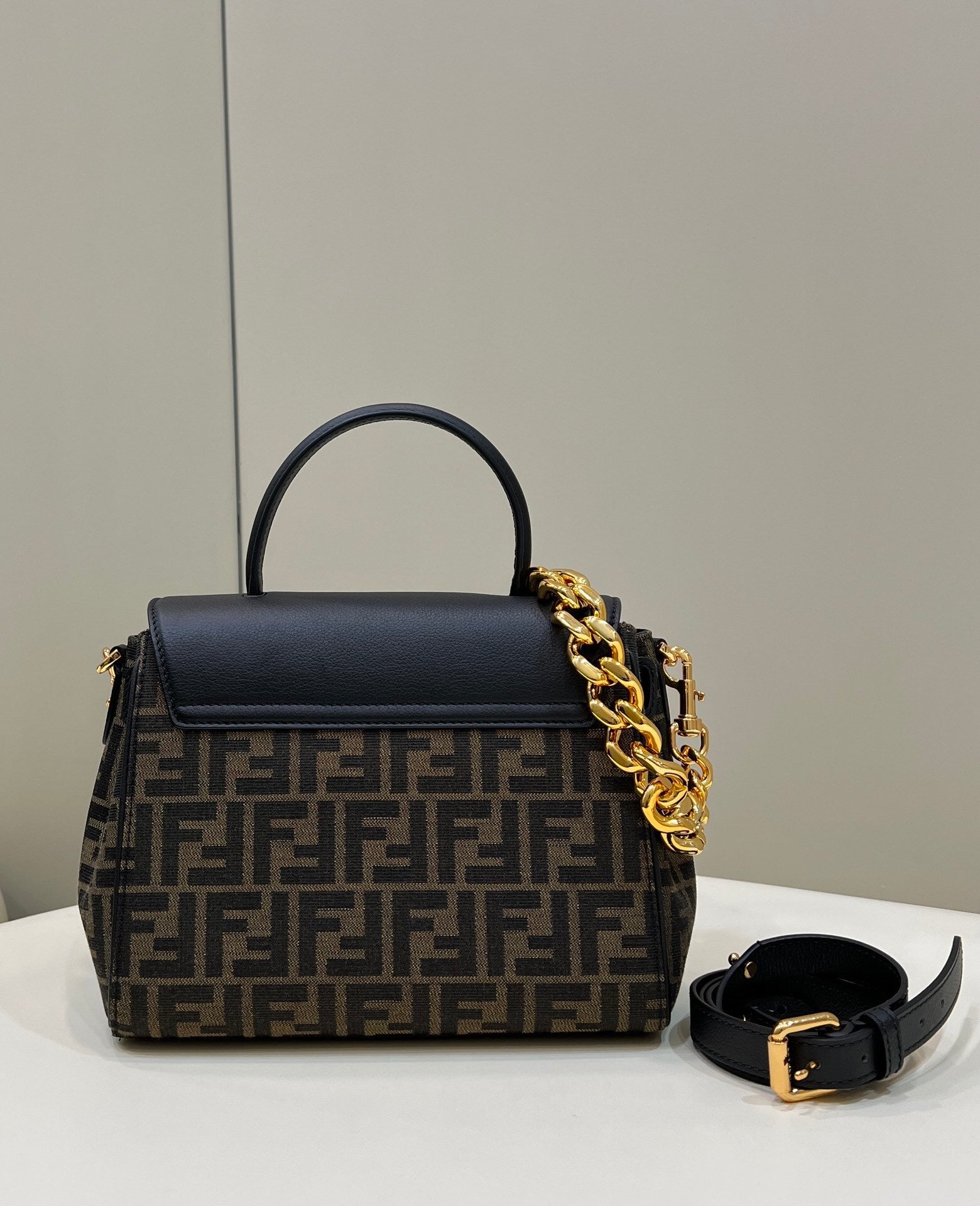 FENDI Baguette Crossbody Bag