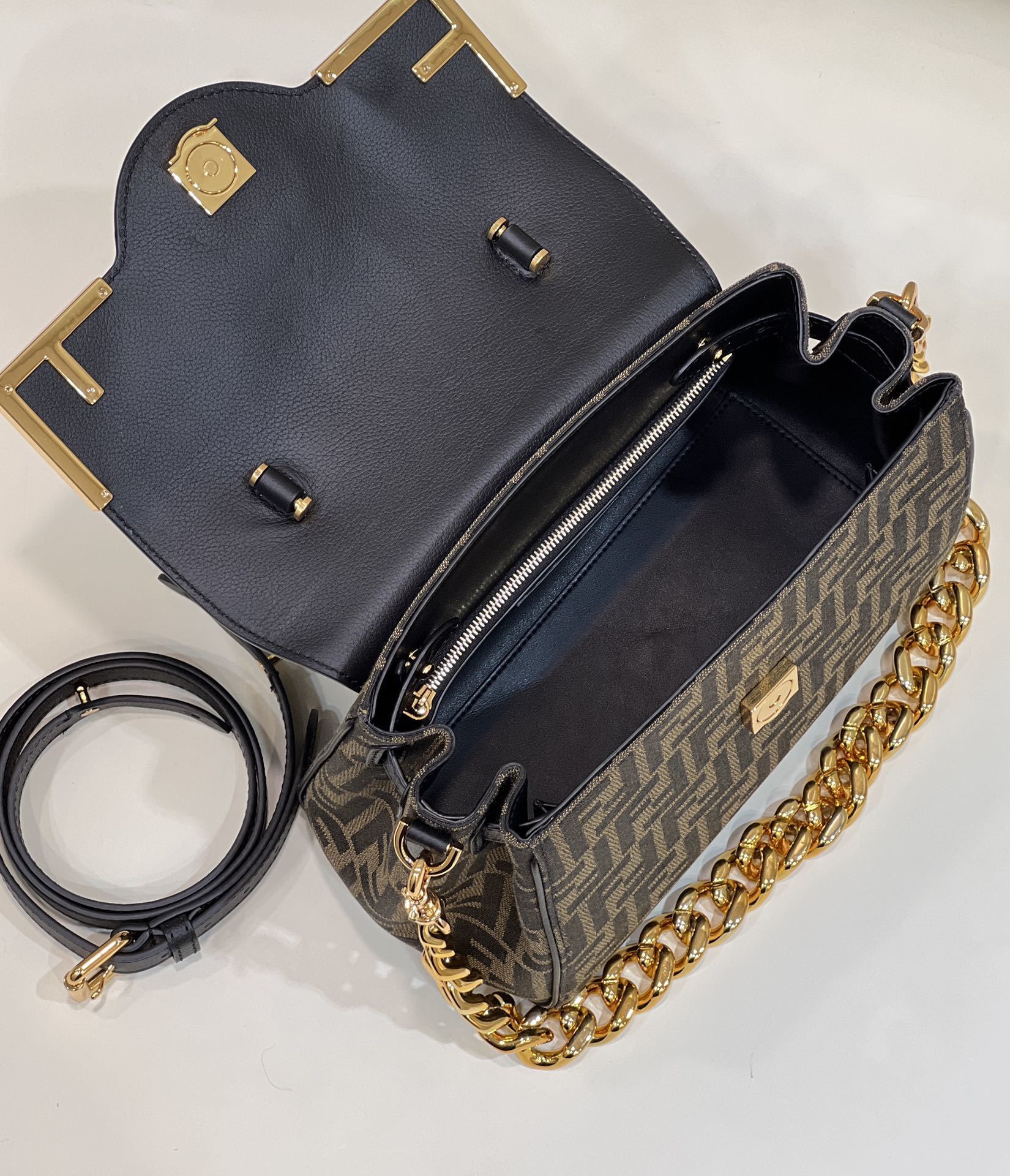 FENDI Baguette Crossbody Bag