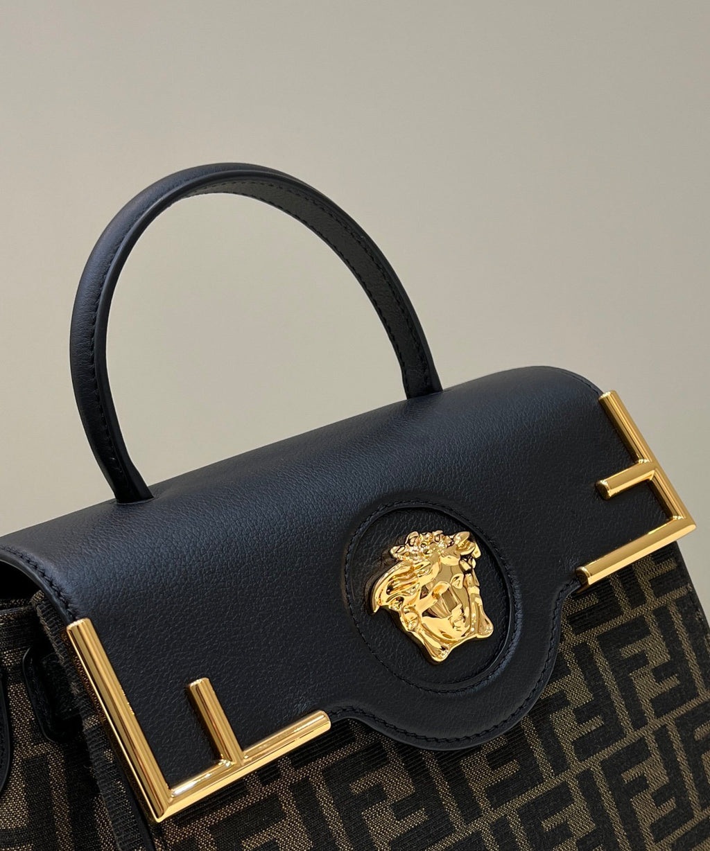 FENDI Baguette Crossbody Bag