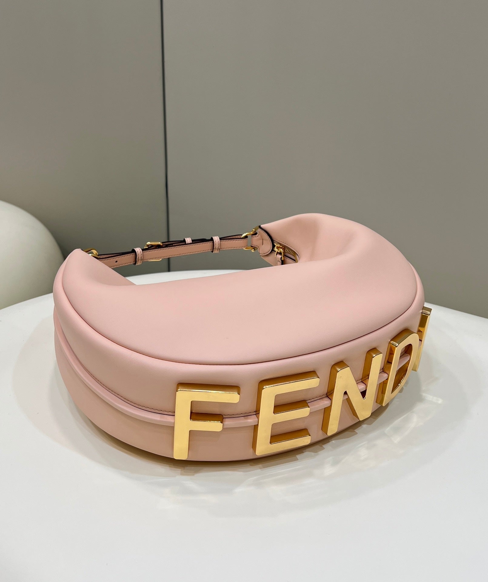 FENDI Fendigraphy Icon Shoulder Bag Large