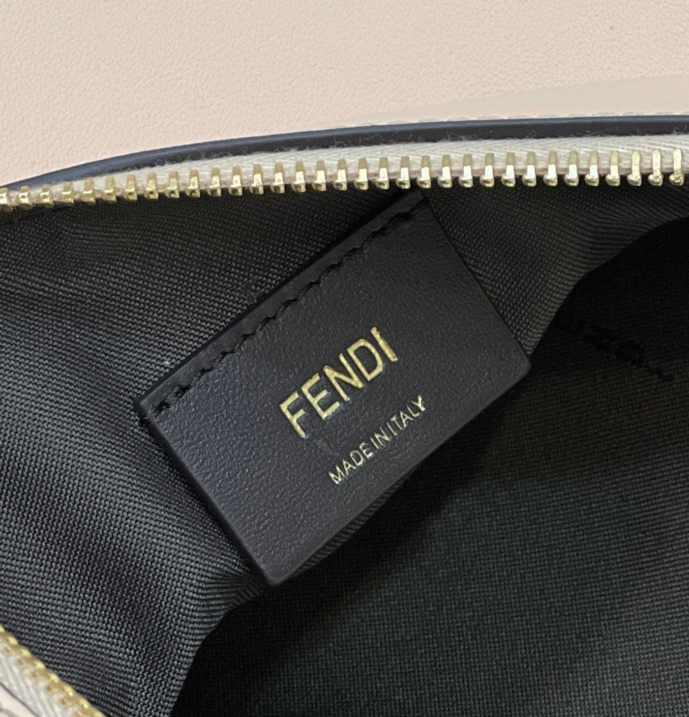 FENDI Fendigraphy Icon Shoulder Bag Large