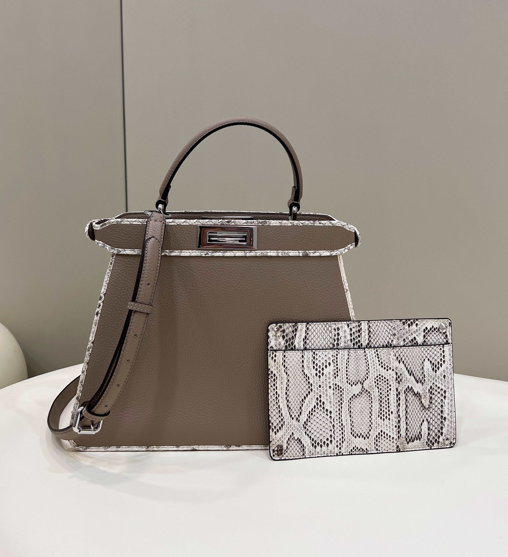 FENDI Peekaboo Medium Handbag
