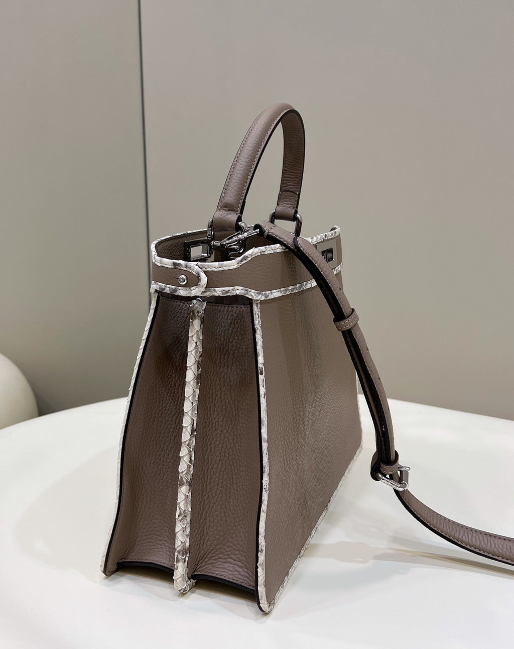 FENDI Peekaboo Medium Handbag