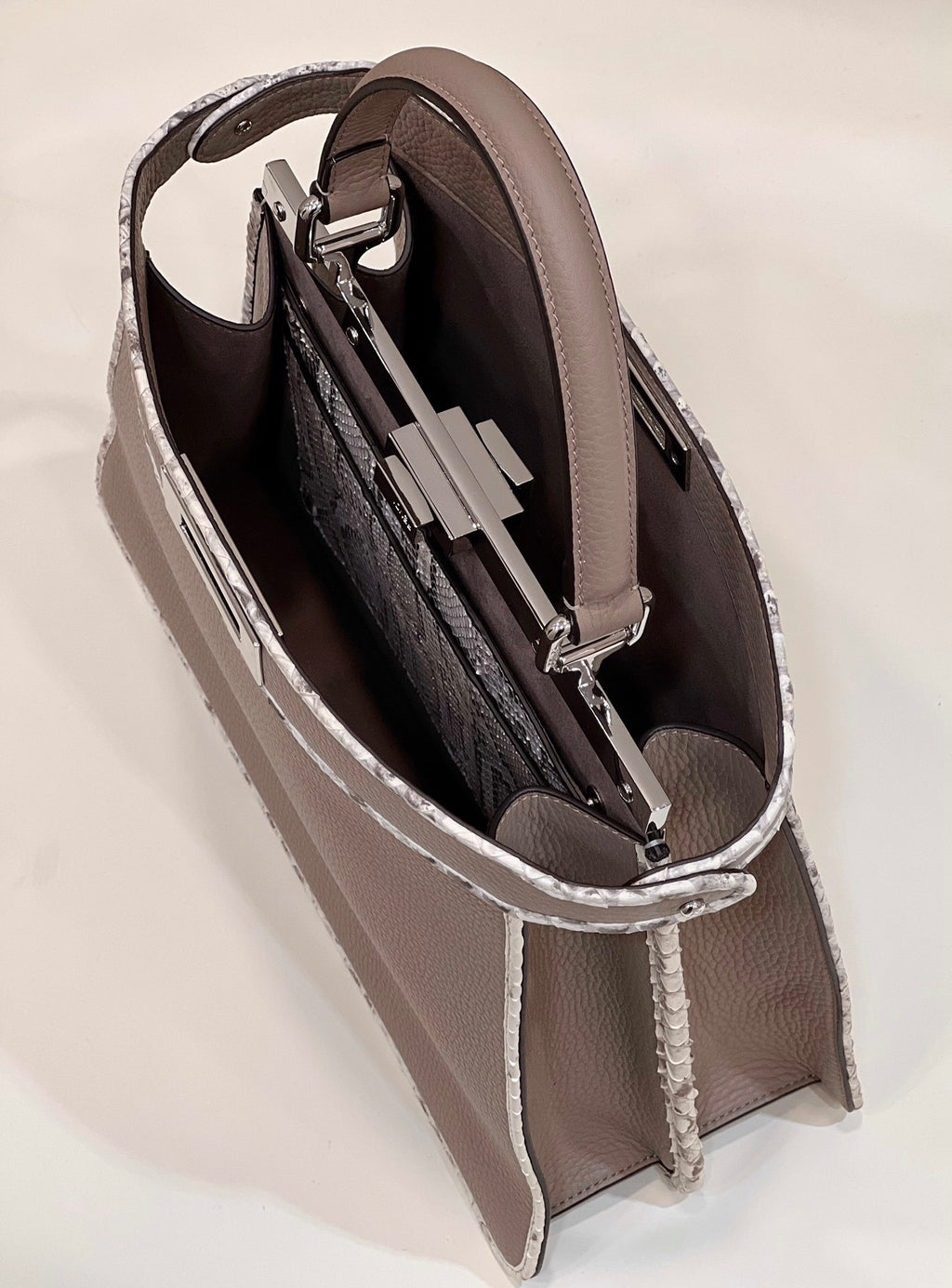 FENDI Peekaboo Medium Handbag