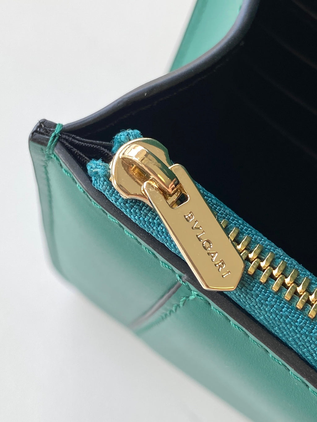 BVLGARI Serpenti Forever Chain Wallet