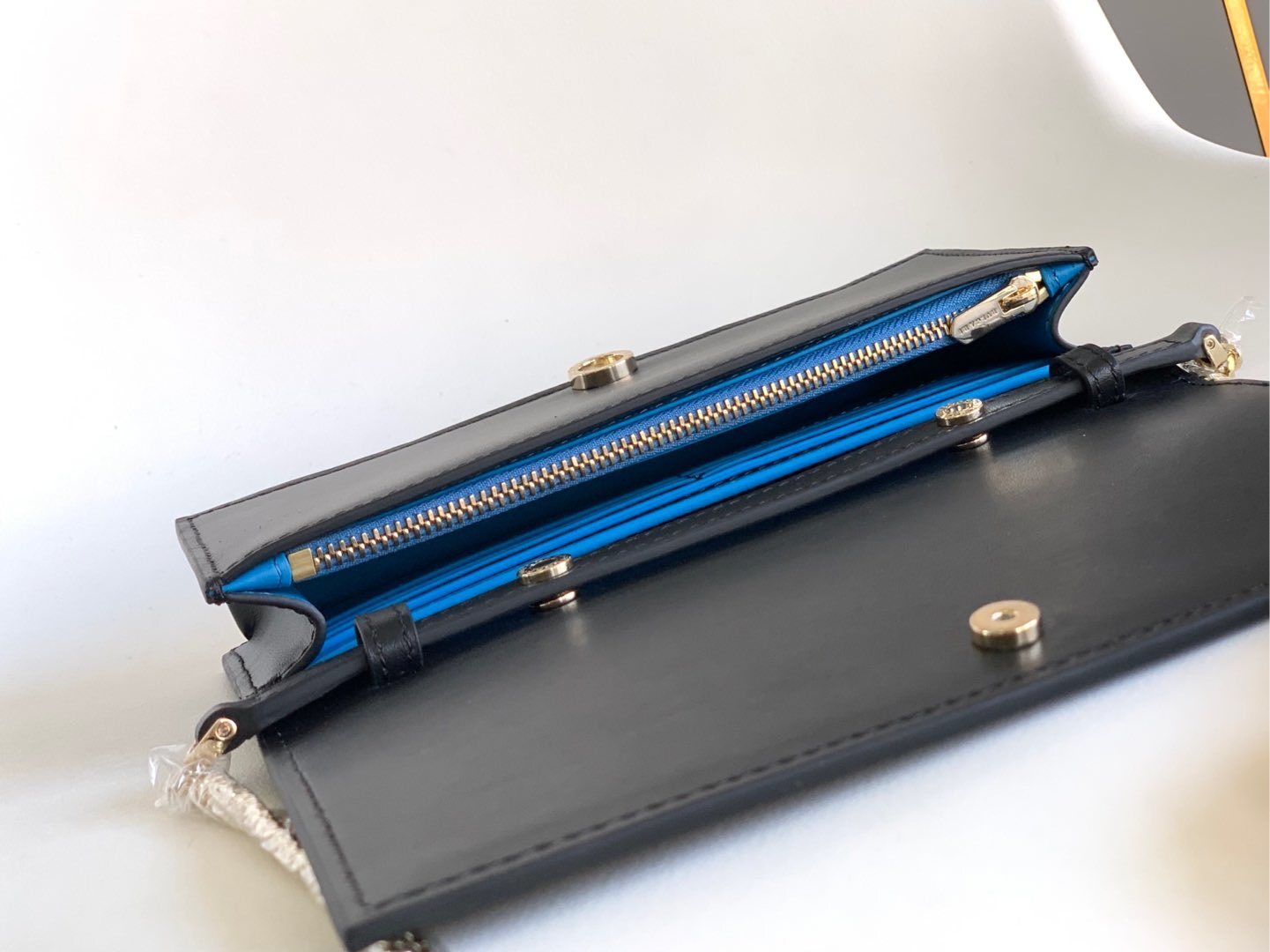 BVLGARI Logo Chain Wallet