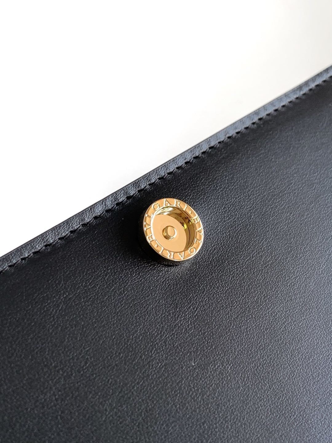 BVLGARI Logo Chain Wallet