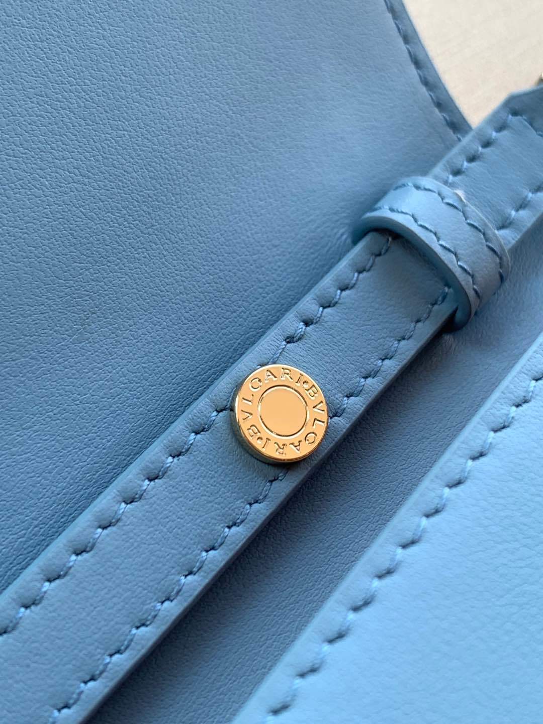 BVLGARI Logo Chain Wallet