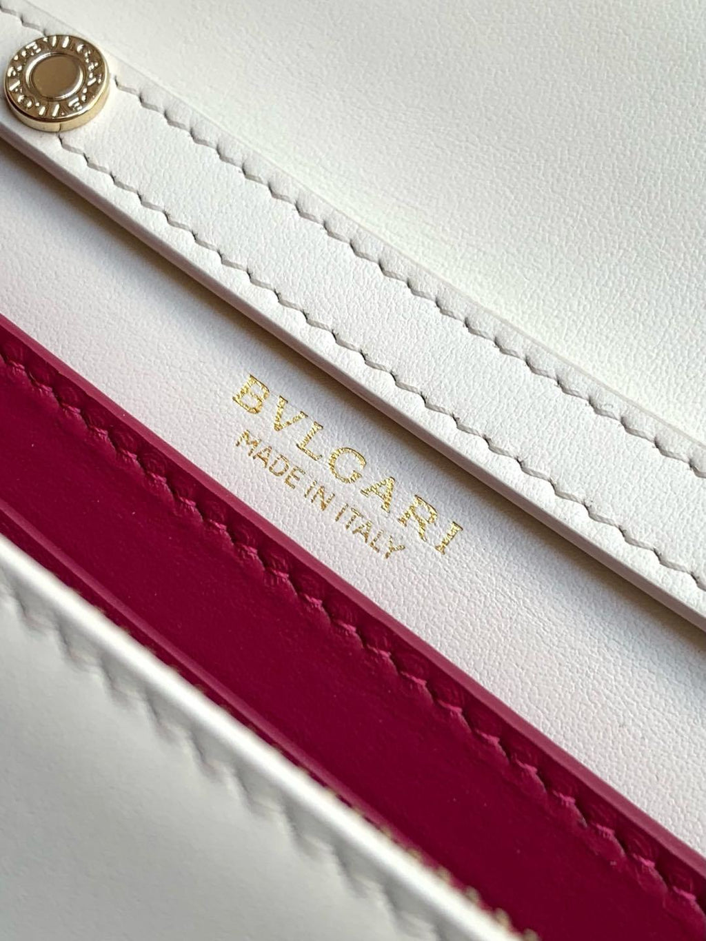 BVLGARI Logo Chain Wallet