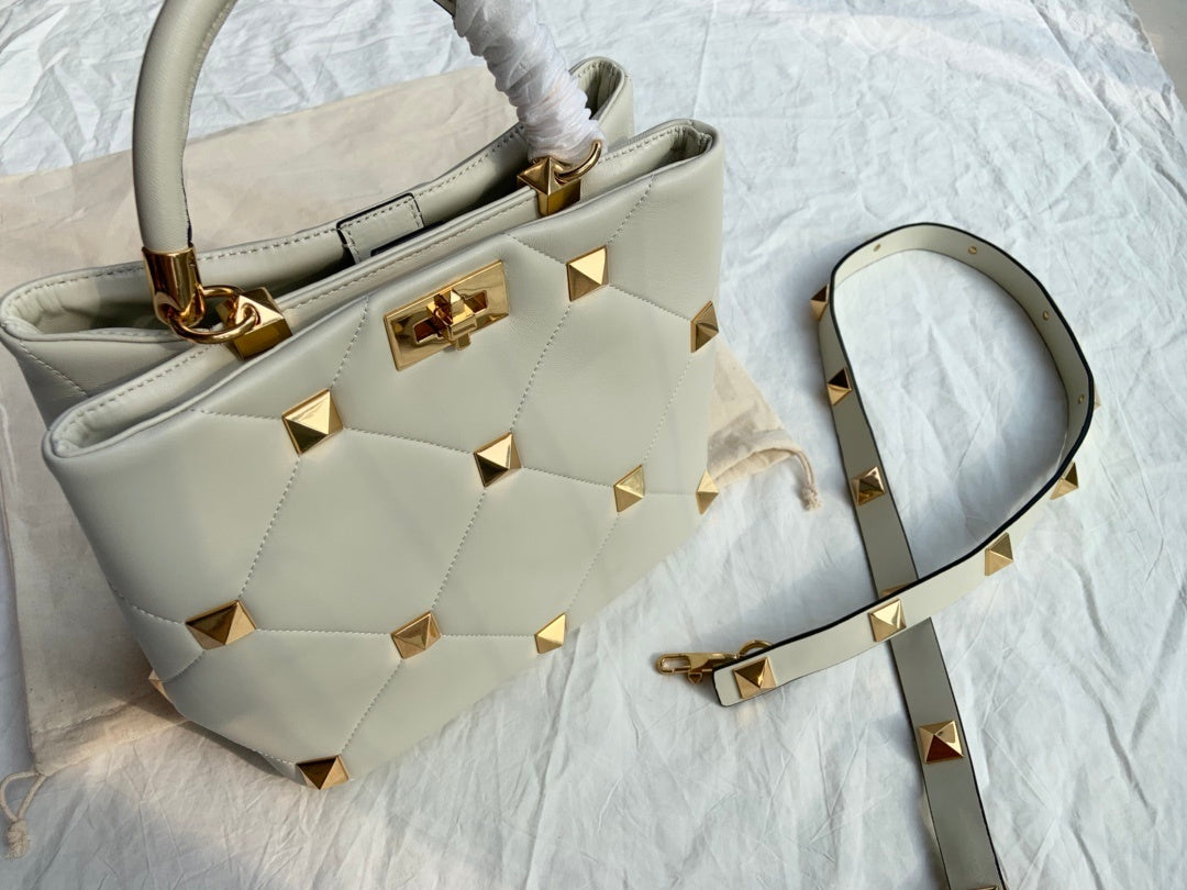 VALENTINO Rockstud Bucket Bag – Large