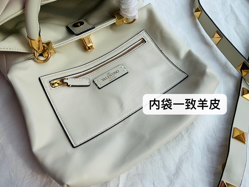VALENTINO Rockstud Bucket Bag – Large