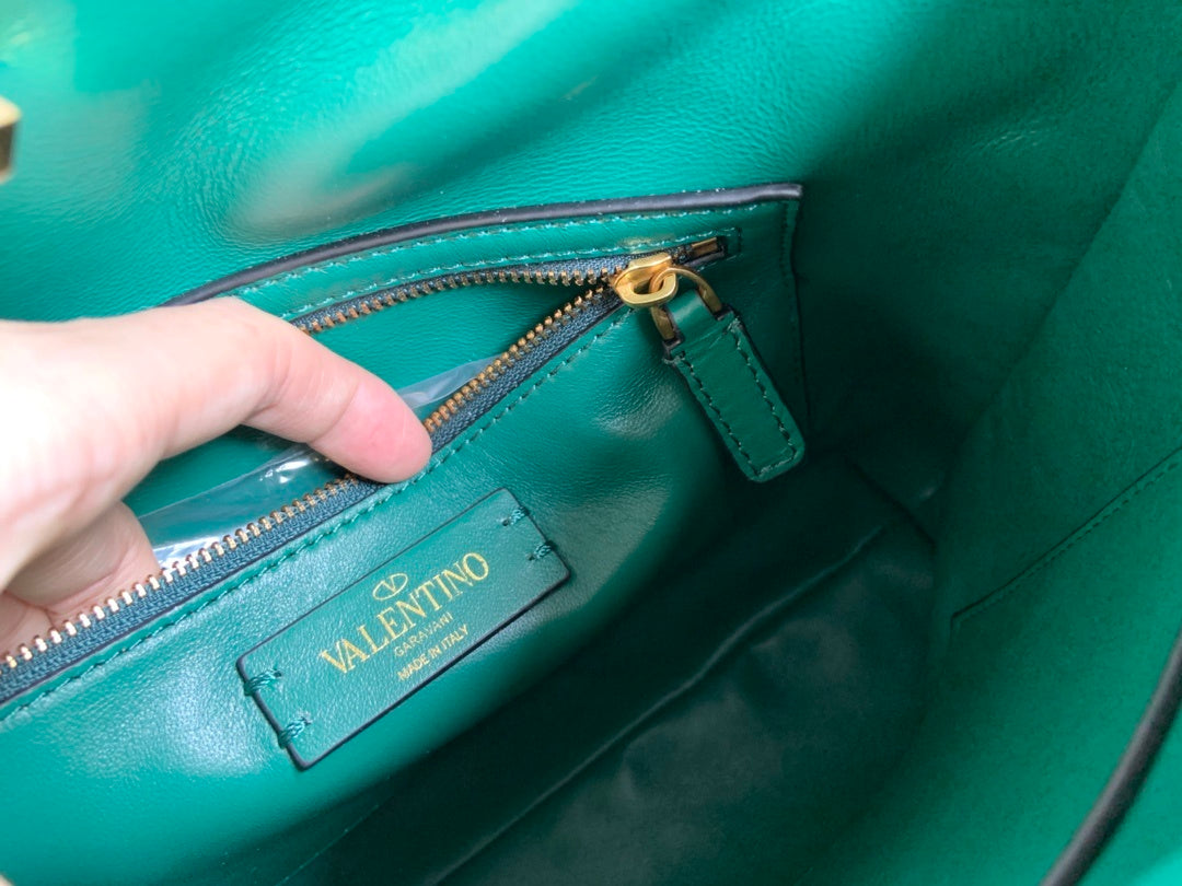 VALENTINO Rockstud Bucket Bag – Large