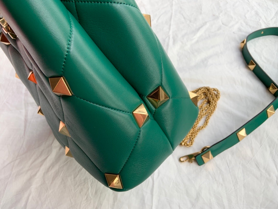 VALENTINO Rockstud Bucket Bag – Large