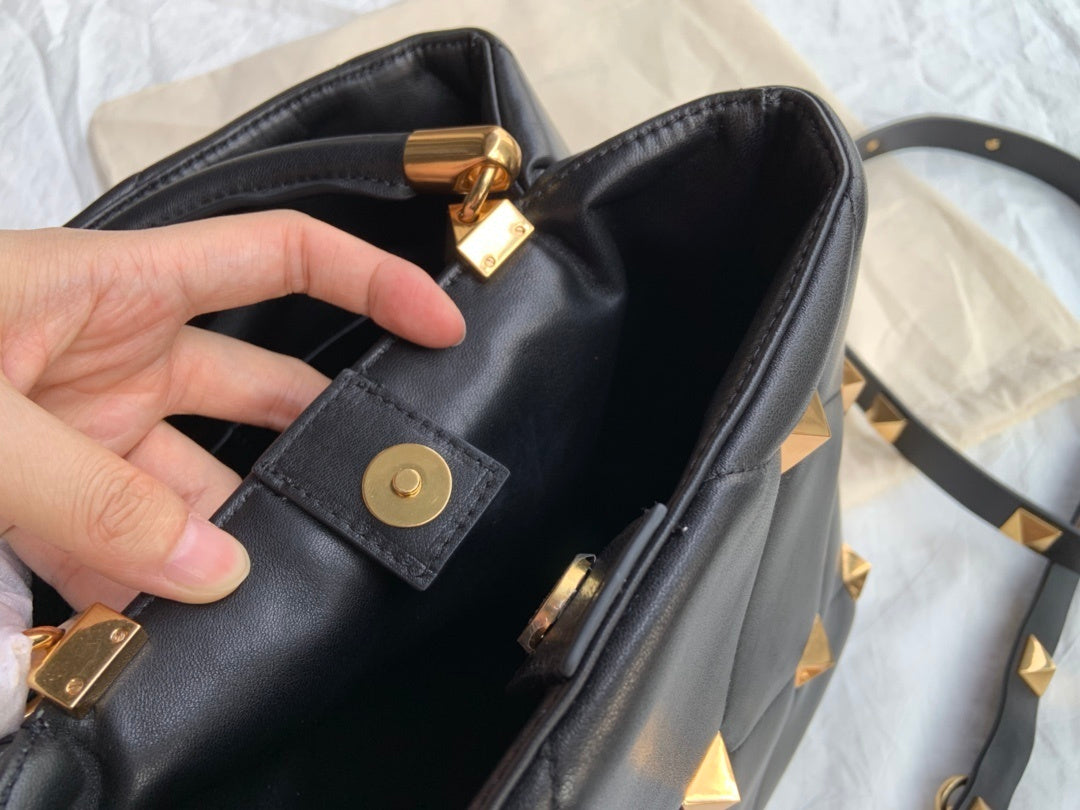 VALENTINO Rockstud Bucket Bag – Large
