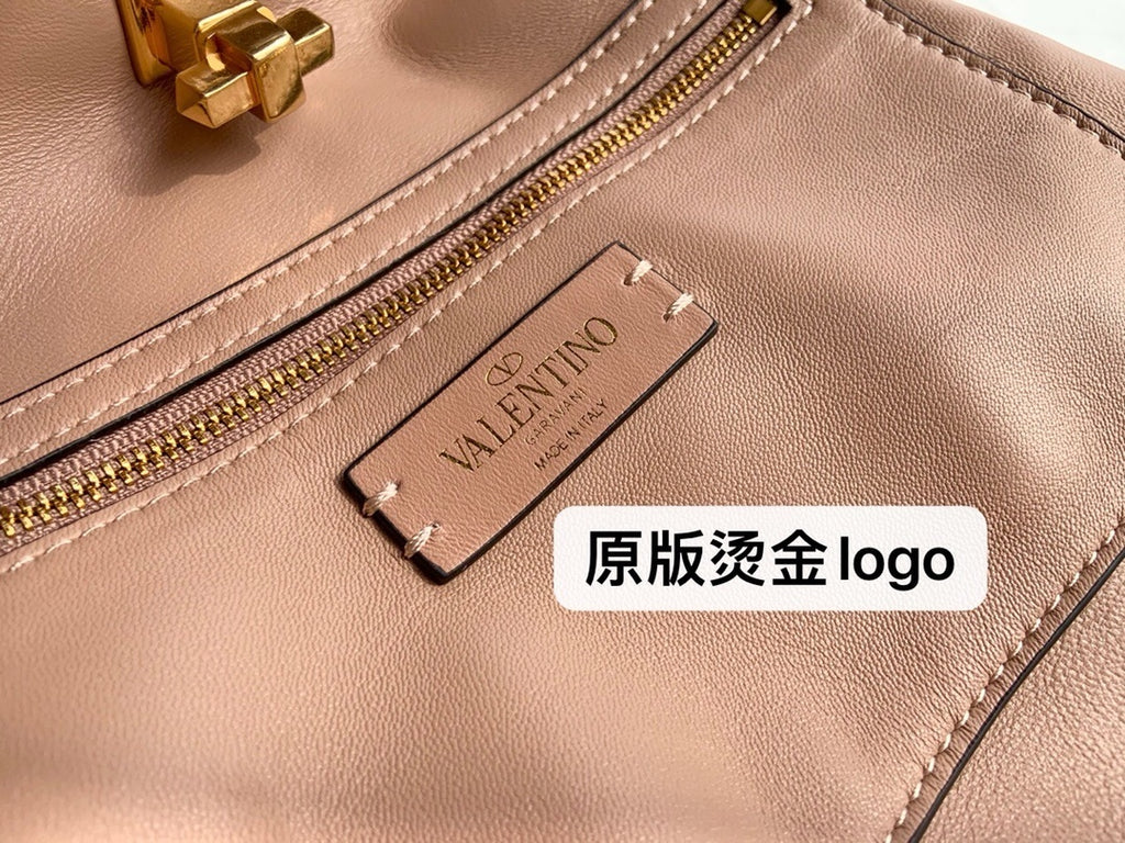 VALENTINO Rockstud Bucket Bag – Large
