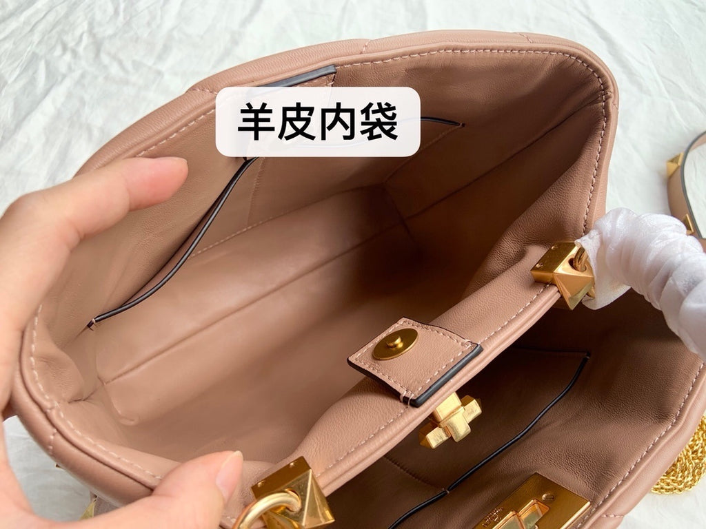 VALENTINO Rockstud Bucket Bag – Large