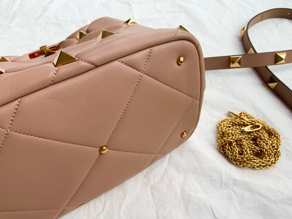 VALENTINO Rockstud Bucket Bag – Large