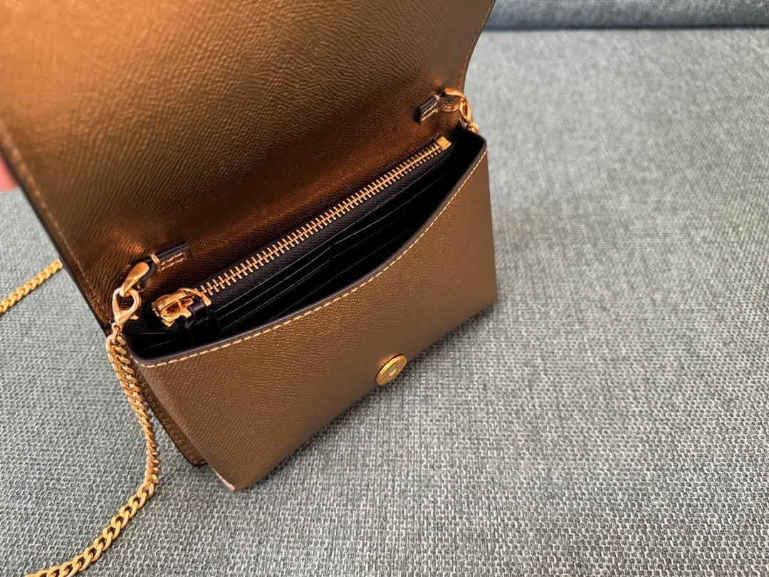 VALENTINO Garavani VRing Chain Wallet