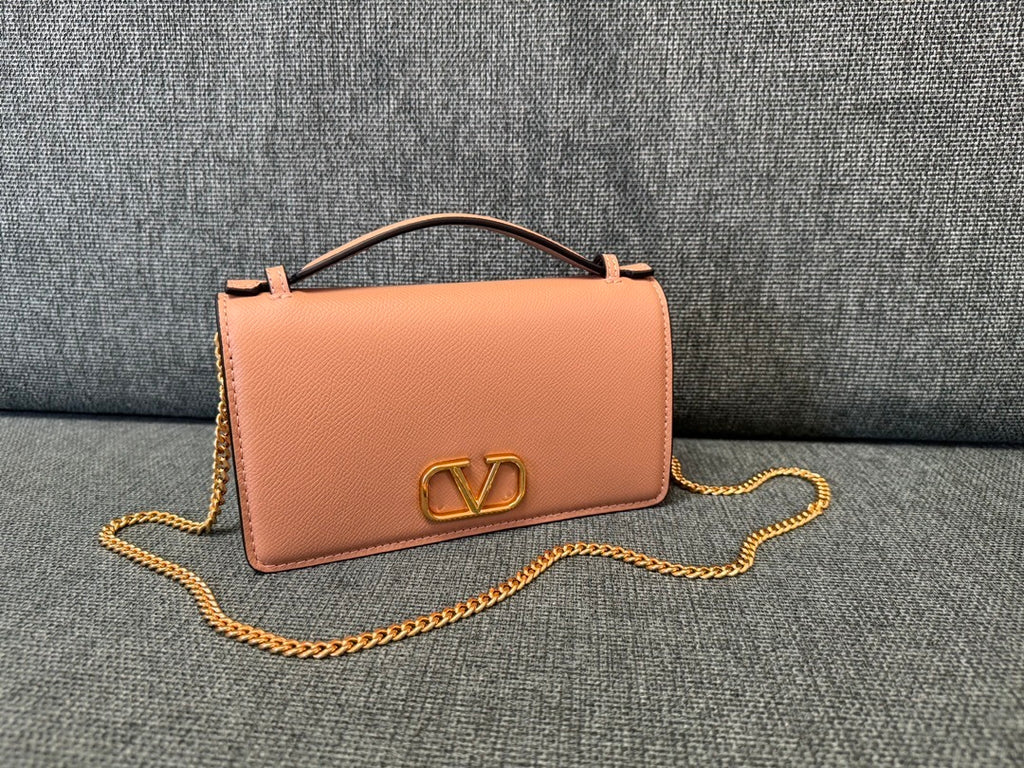 VALENTINO Garavani VRing Chain Wallet