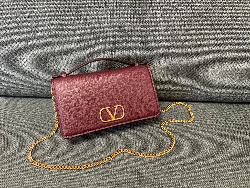 VALENTINO Garavani VRing Chain Wallet