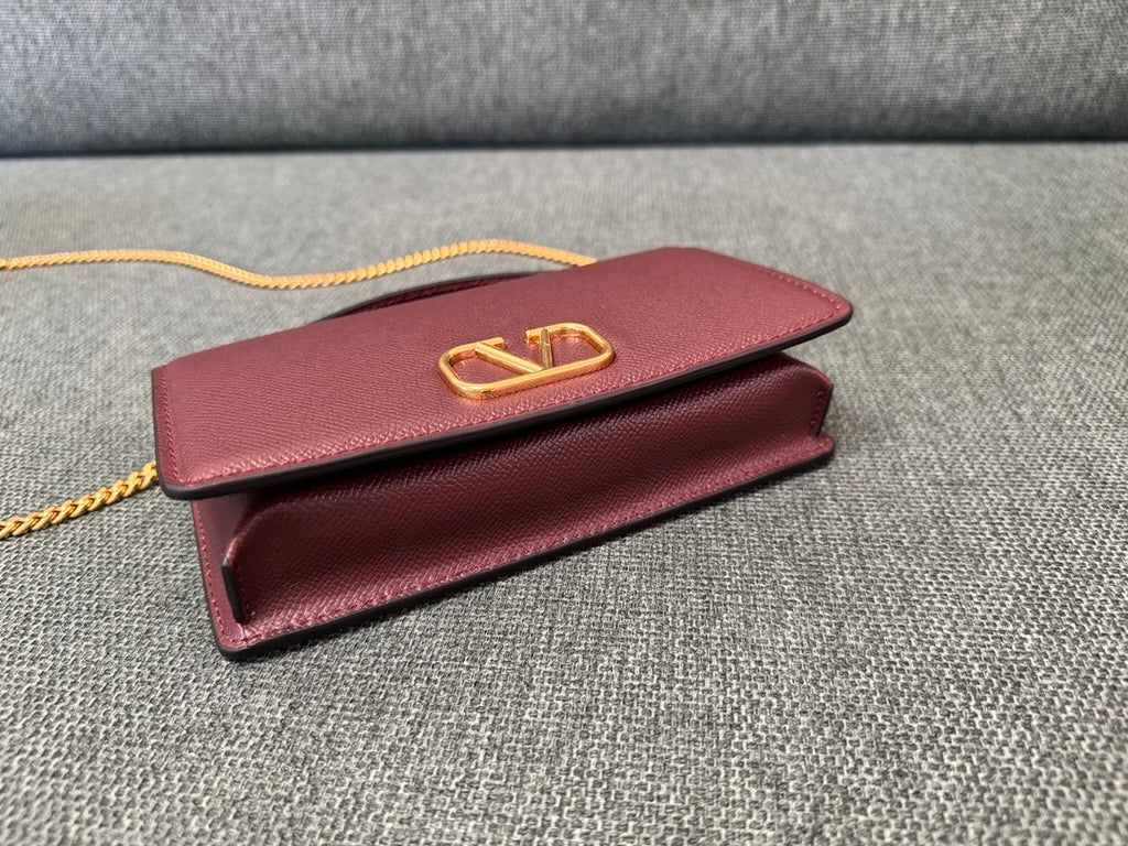 VALENTINO Garavani VRing Chain Wallet