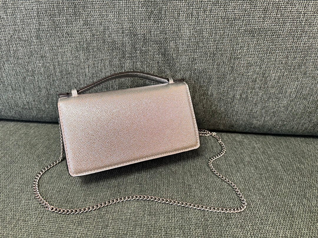 VALENTINO Garavani VRing Chain Wallet