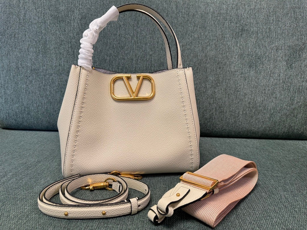 VALENTINO VLogo Signature Calfskin Handbag