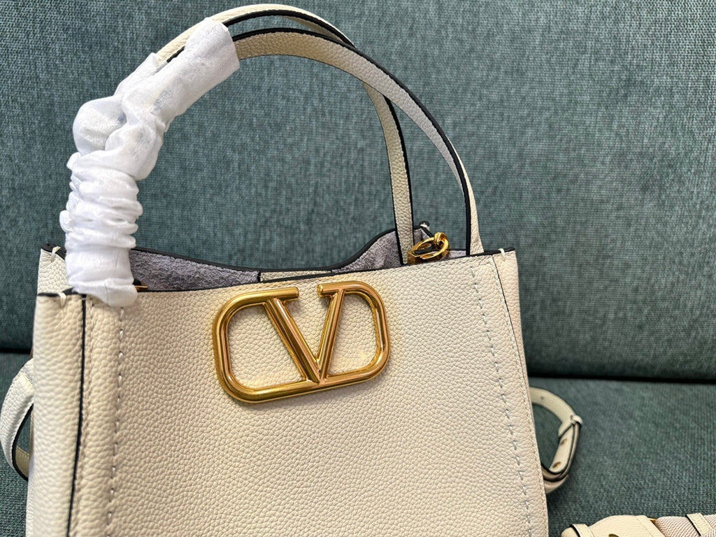 VALENTINO VLogo Signature Calfskin Handbag