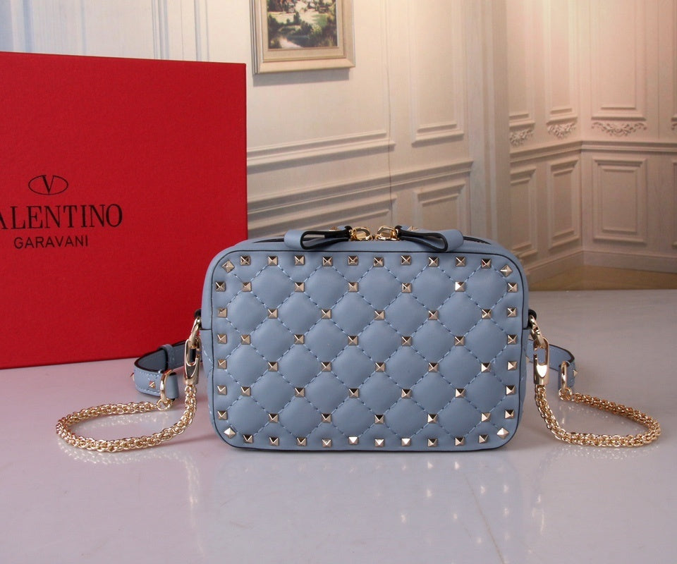 VALENTINO Garavani Rockstud Spike Box Bag