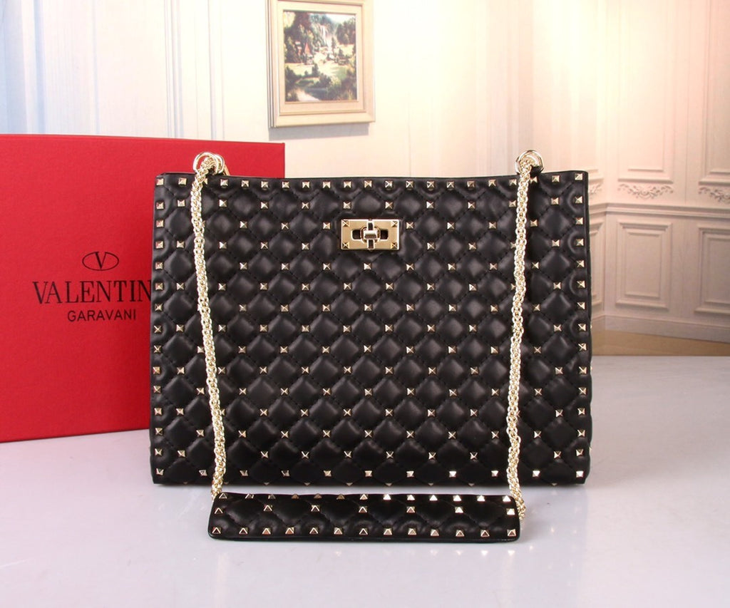 VALENTINO Garavani Rockstud Spike Quilted Shoulder Bag