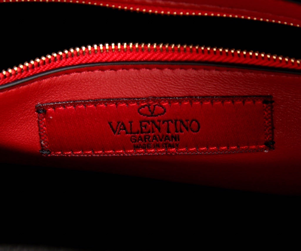 VALENTINO Garavani Rockstud Spike Quilted Shoulder Bag