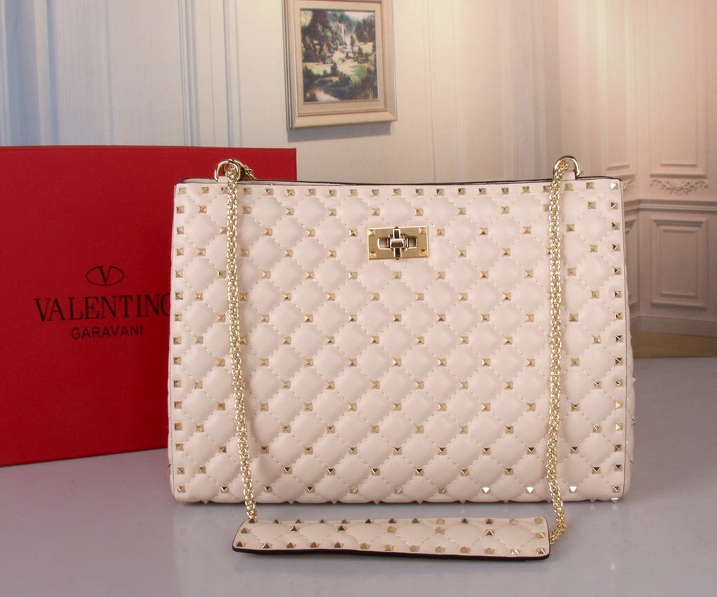 VALENTINO Garavani Rockstud Spike Quilted Shoulder Bag