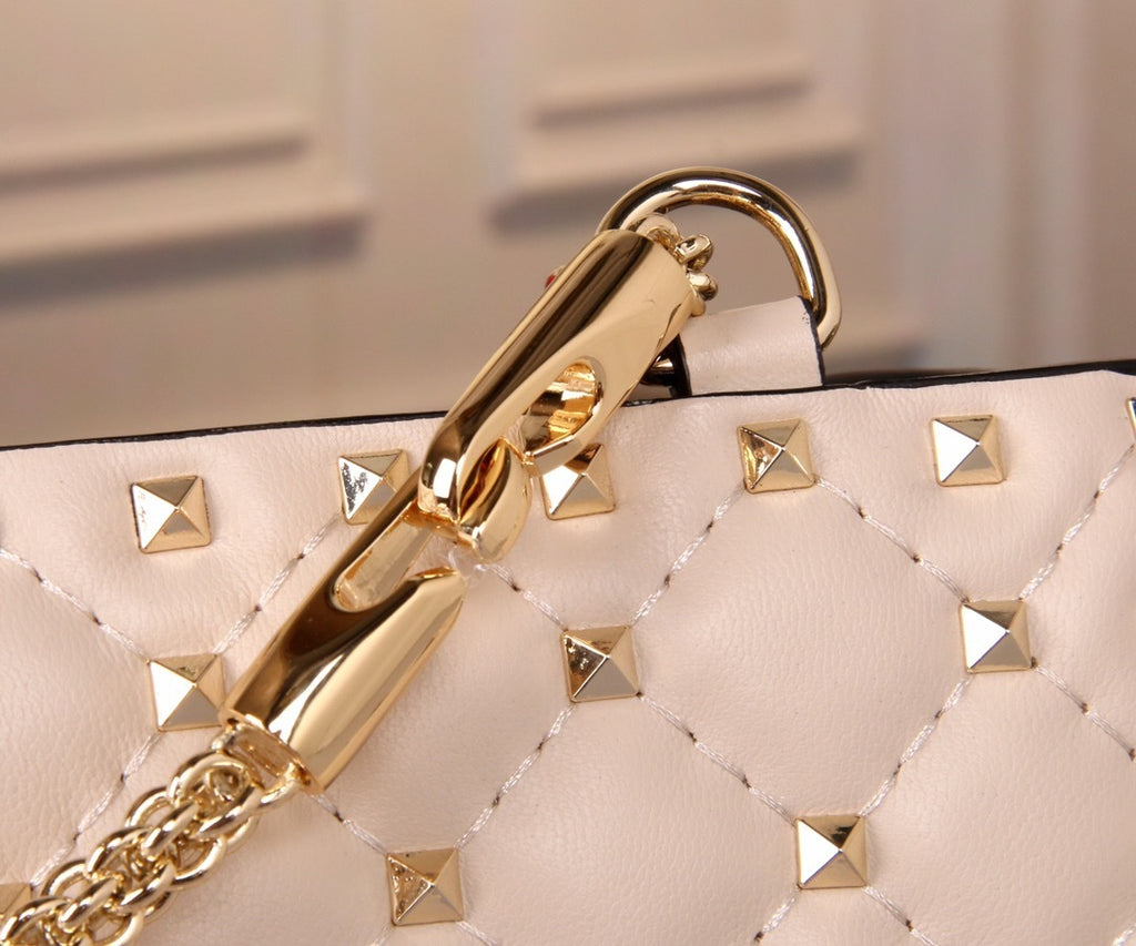 VALENTINO Garavani Rockstud Spike Quilted Shoulder Bag