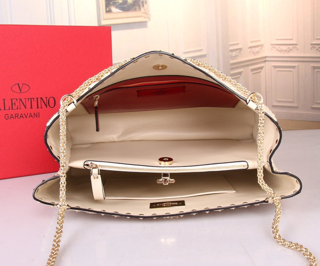 VALENTINO Garavani Rockstud Spike Quilted Shoulder Bag