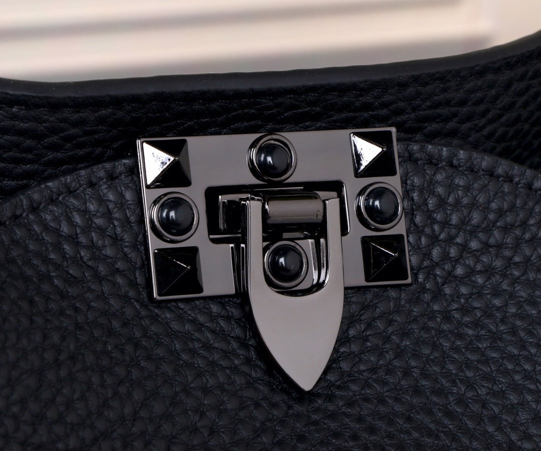 VALENTINO Classic Horizontal Shoulder Bag Large