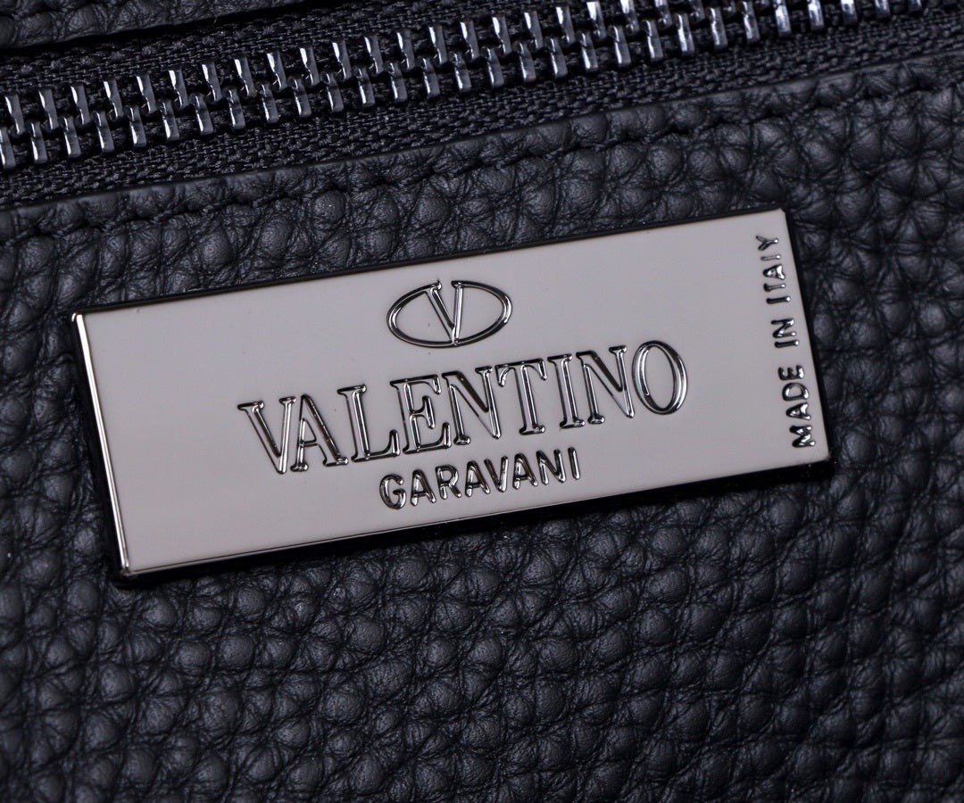 VALENTINO Classic Horizontal Shoulder Bag Large
