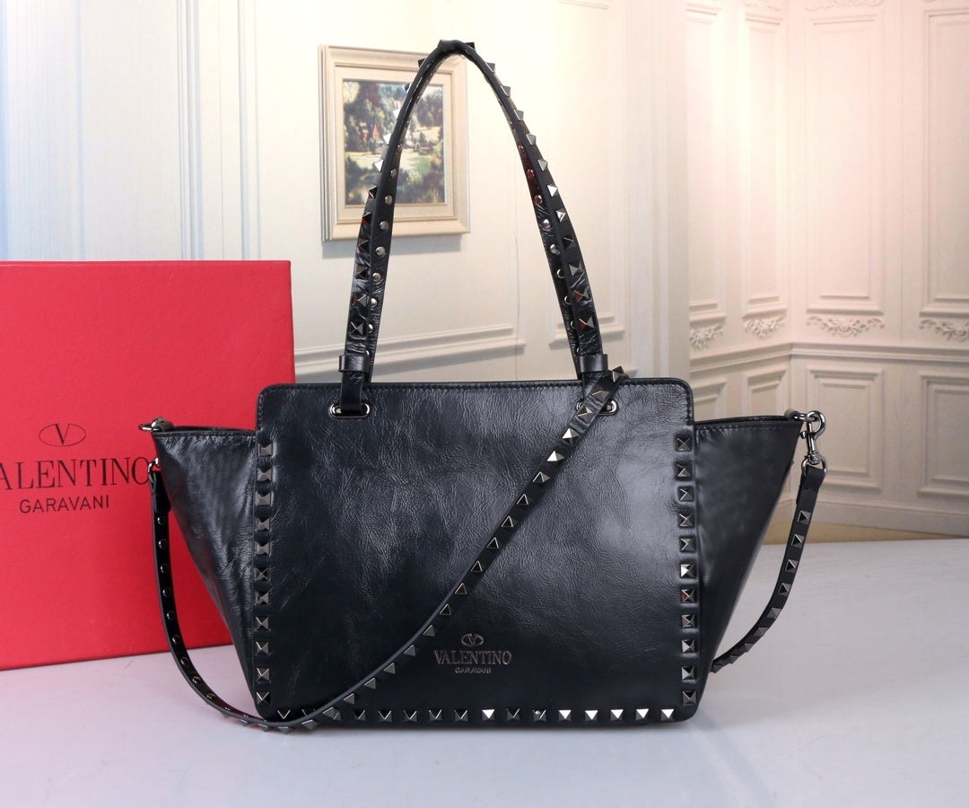 VALENTINO Classic Horizontal Shoulder Bag
