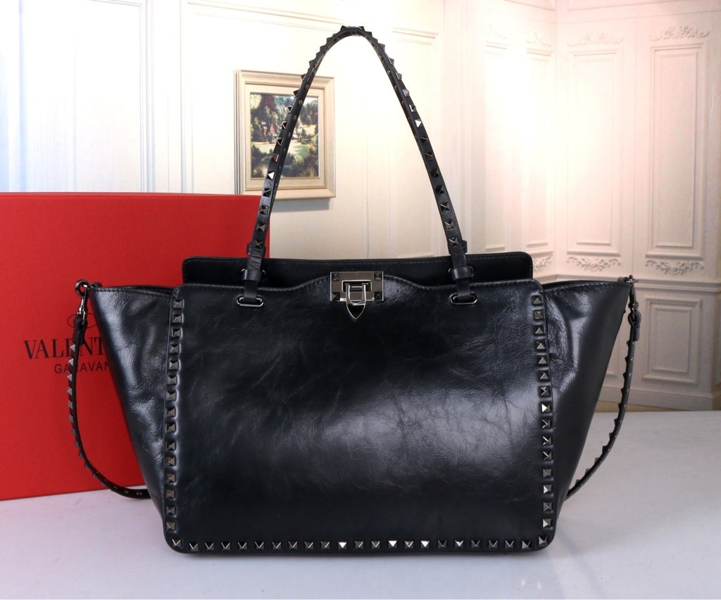 VALENTINO Classic Horizontal Shoulder Bag