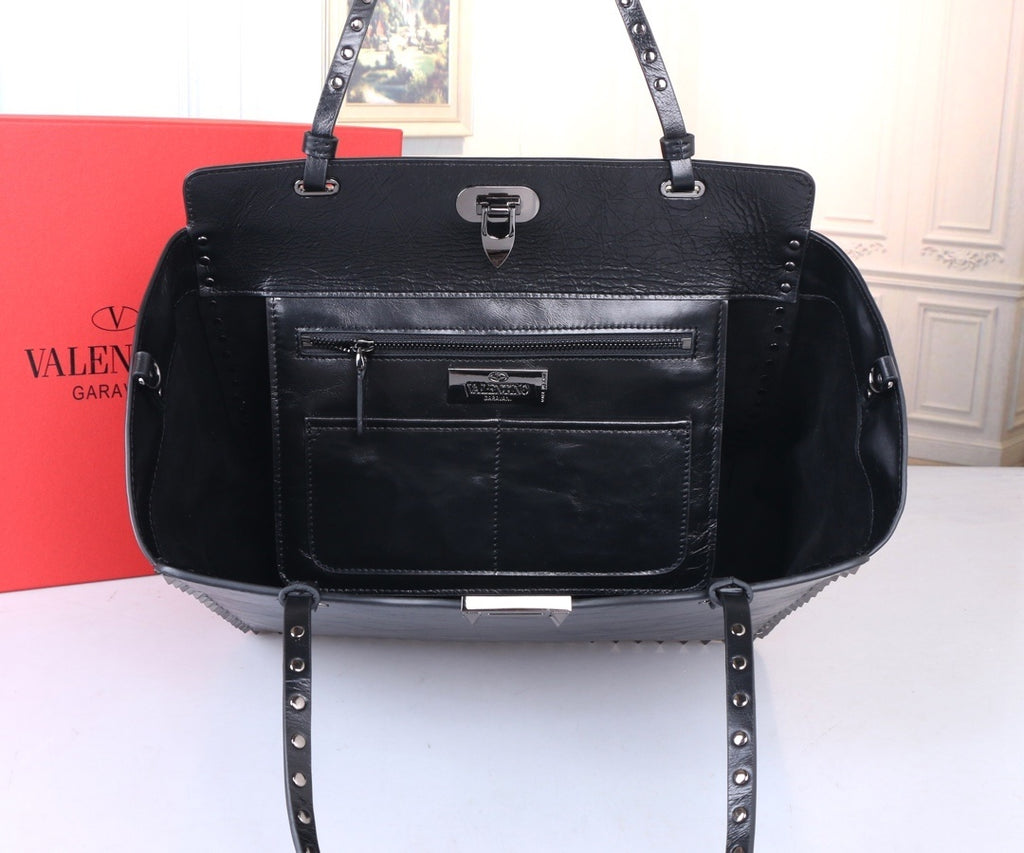 VALENTINO Classic Horizontal Shoulder Bag