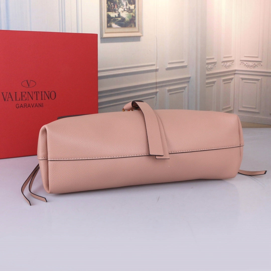 VALENTINO Garavani VRING Handbag