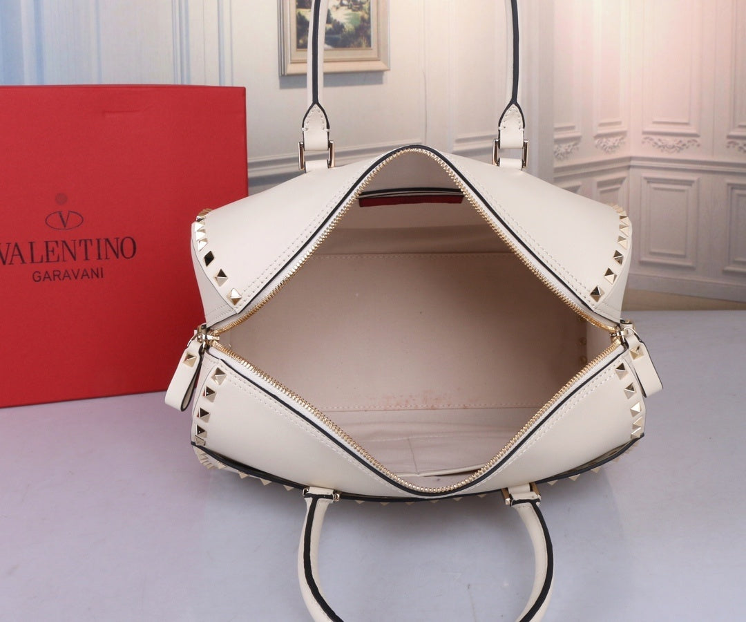 VALENTINO Pillow Bag