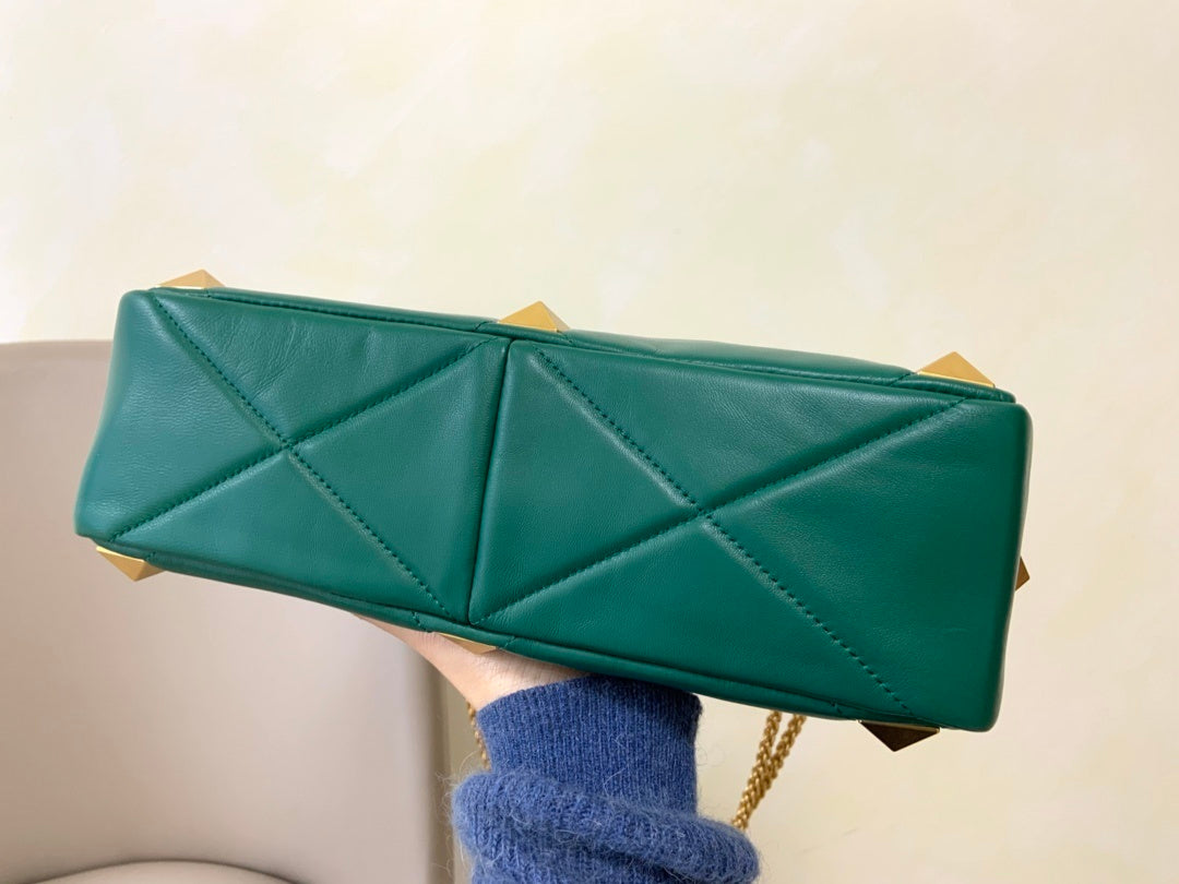 VALENTINO Garavani Roman Stud Lambskin Chain Bag