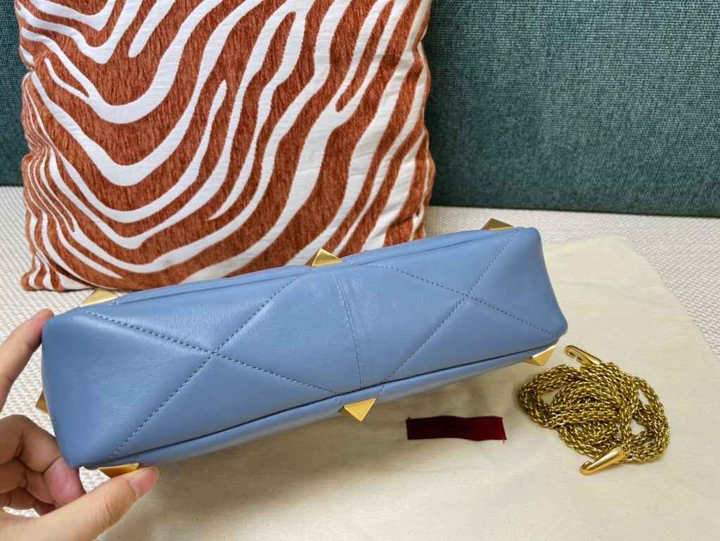 VALENTINO Garavani Roman Stud Lambskin Chain Bag