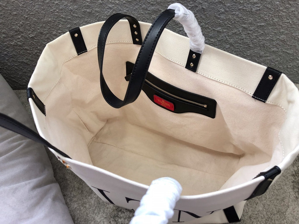 VALENTINO VLTN Logo Printed Tote Bag