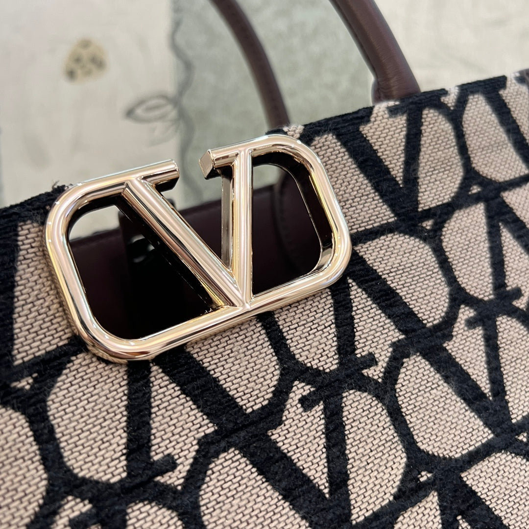 VALENTINO Garavani VLOGO Signature Embroidered Handbag