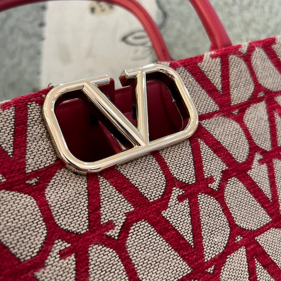 VALENTINO Garavani VLOGO Signature Embroidered Handbag