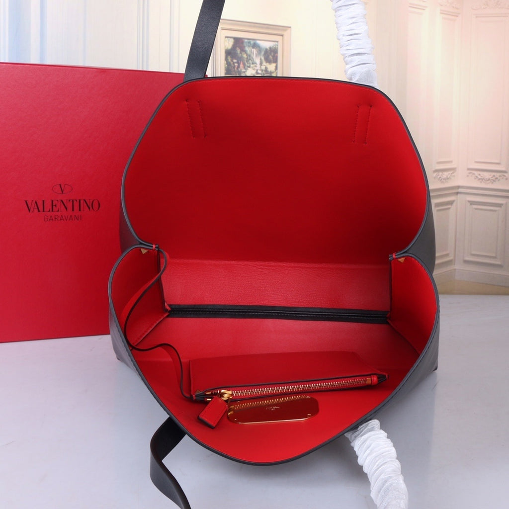 VALENTINO Garavani VRing East-West Large Tote