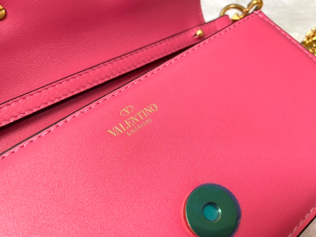 VALENTINO Garavani VLogo Signature Chain Wallet