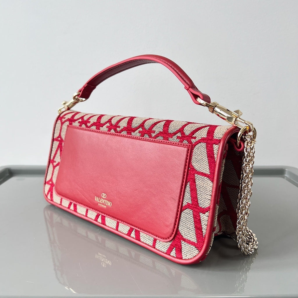VALENTINO VLogo Signature Calfskin Shoulder Bag