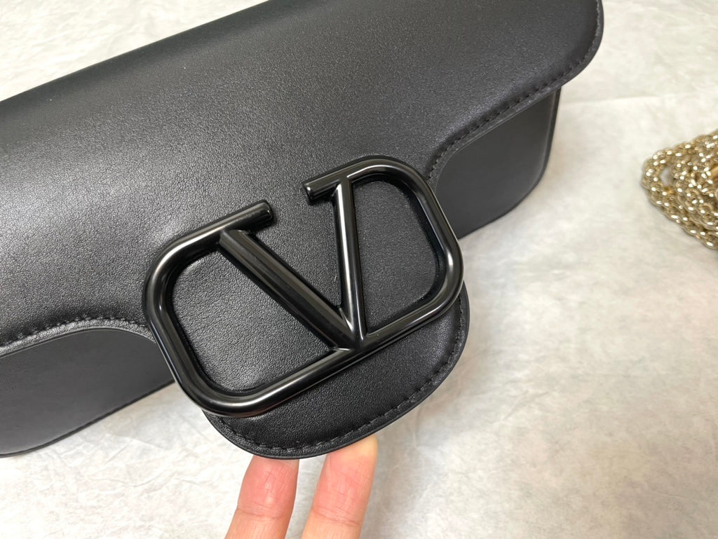 VALENTINO VLogo Signature Calfskin Shoulder Bag